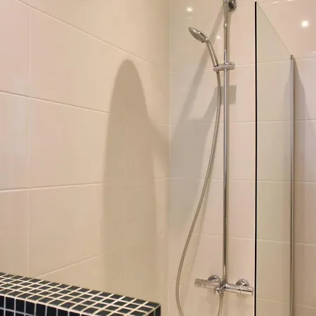Appartamento Spacious Haussmannian In 17th Parigi